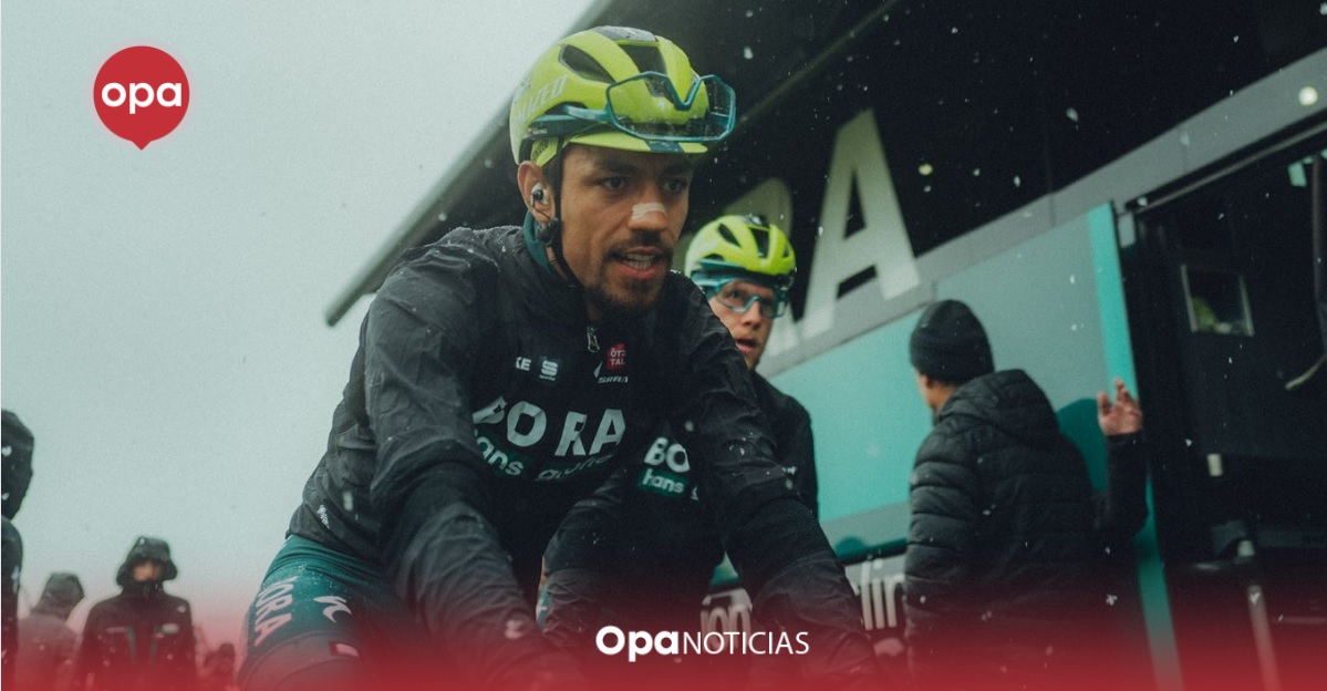 Todo igual en una nueva jornada del Giro: Martínez sigue segundo