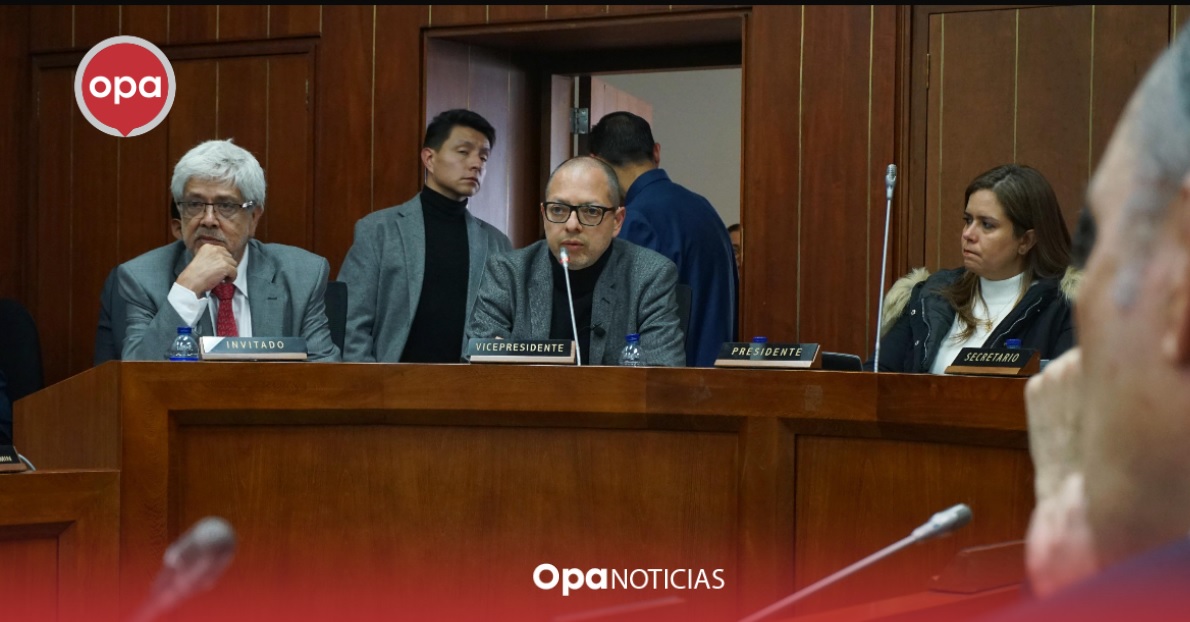 Más 'peros' del Congreso al Gobierno